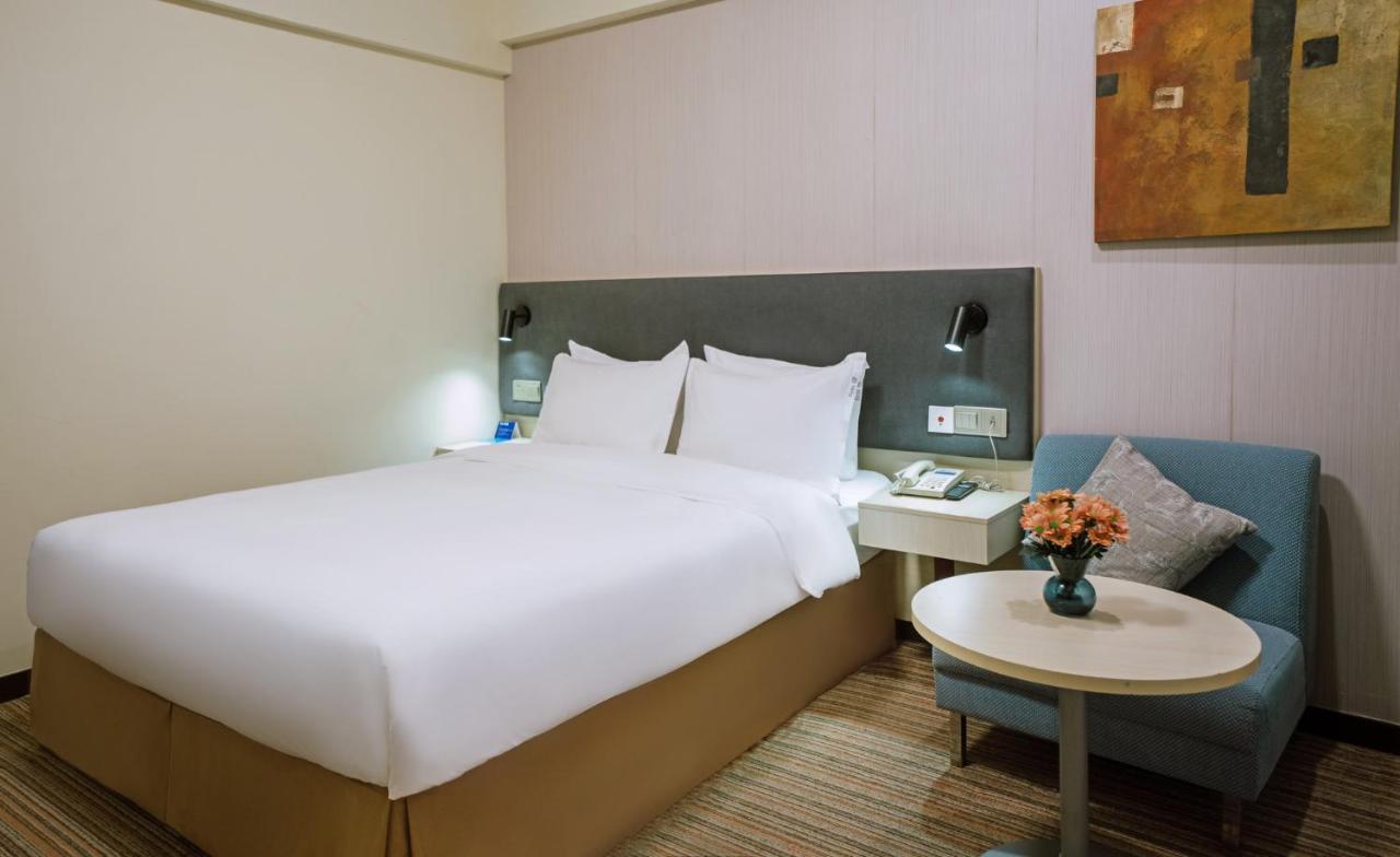 Express Putuo By Ihg Отель 3*