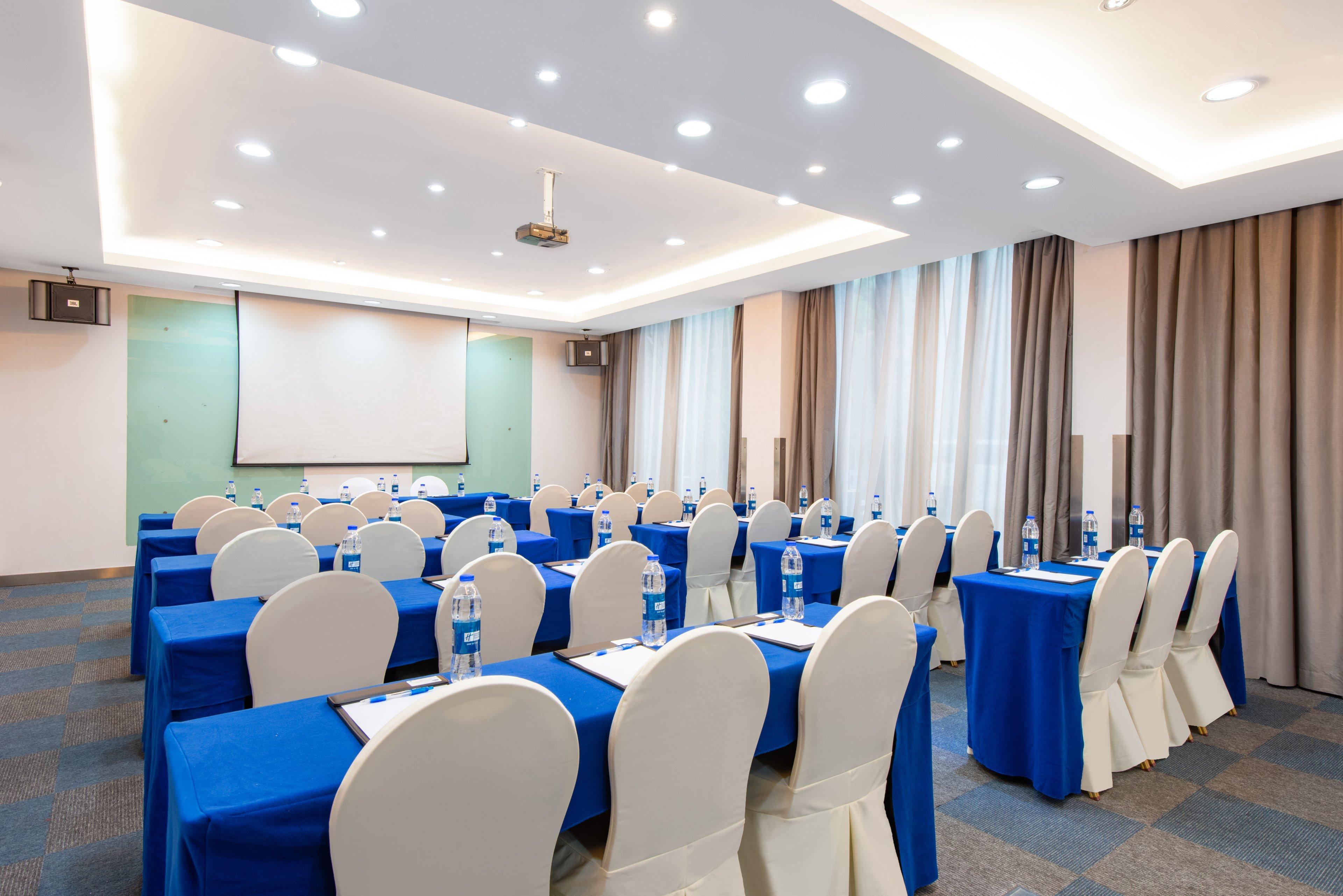 Express Putuo By Ihg Hotel 3*